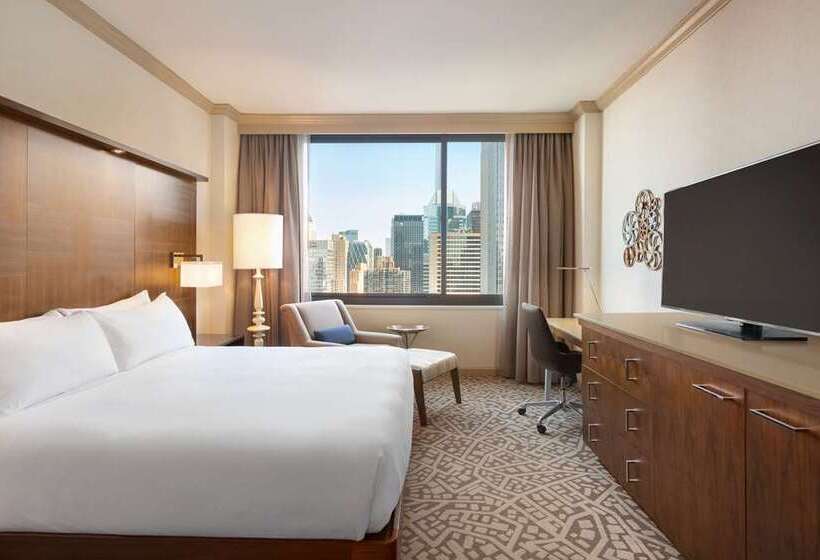 اتاق استاندارد با تخت بزرگ, Hilton New York Times Square