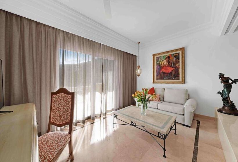 Люкс с Террасой, La Moraleja The Quiet Hotel   Adults Only