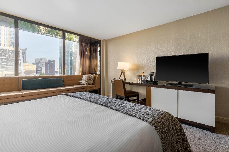 اتاق لوکس با تخت بزرگ, Omni Charlotte