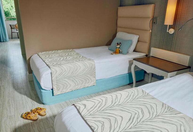 Семейный Номер, Tui Magic Life Masmavi