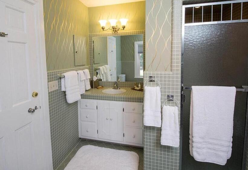 Номер Deluxe, Kingsbay Mansion And Vacation Rental Houses