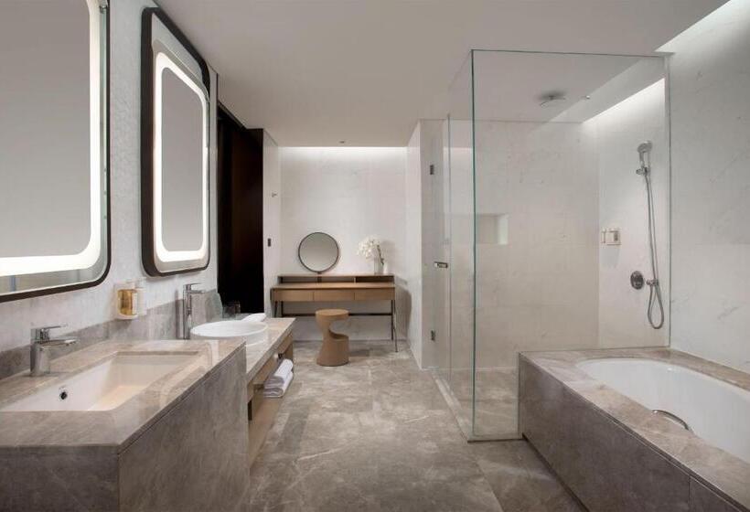 سوئیت با تخت بزرگ, Holiday Inn Wuxi Central Station, An Ihg