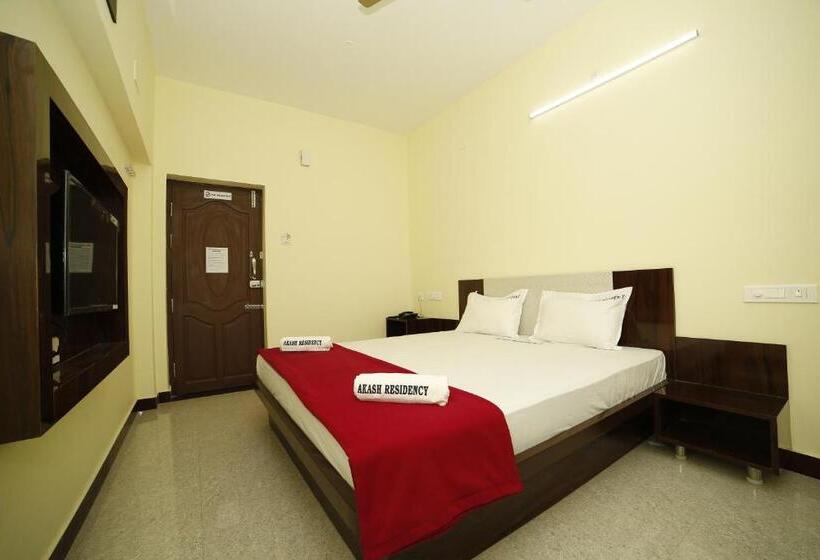 带大床的豪华间, Akash Residency