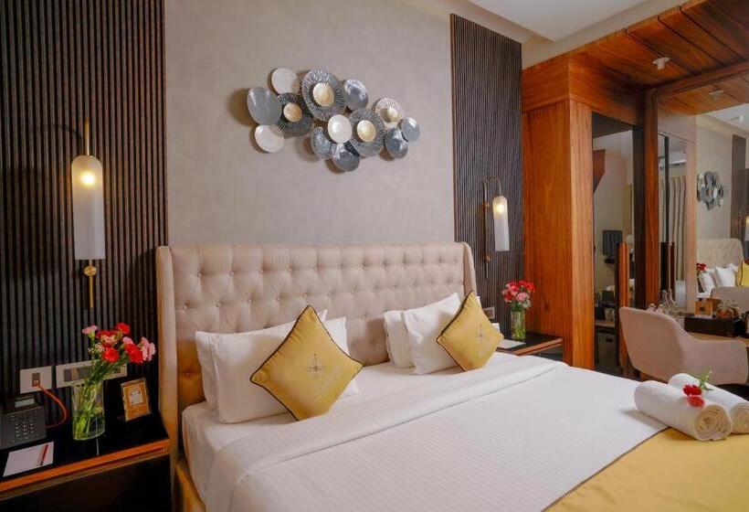 Büyük Çift Kişilik Yataklı Executive Oda, Lazdana Hotel Bangalore