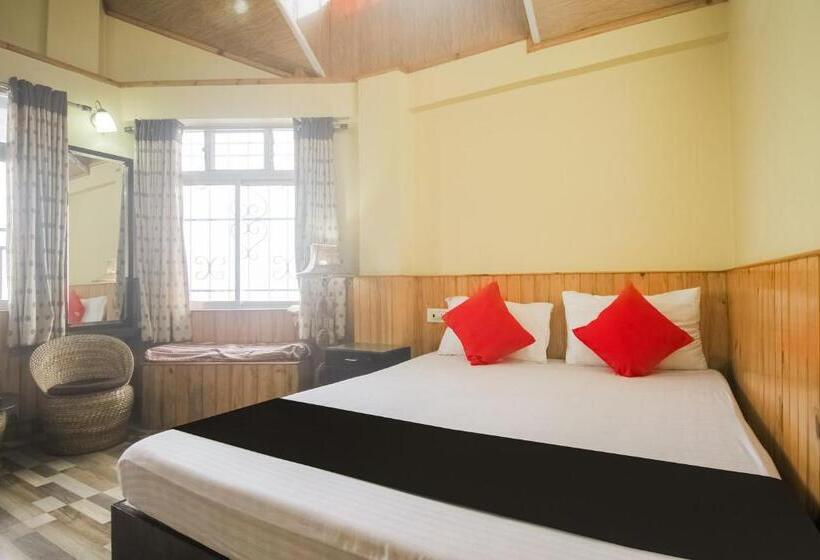 اتاق استاندارد سه نفره, Super Townhouse Oak Saramsa Garden