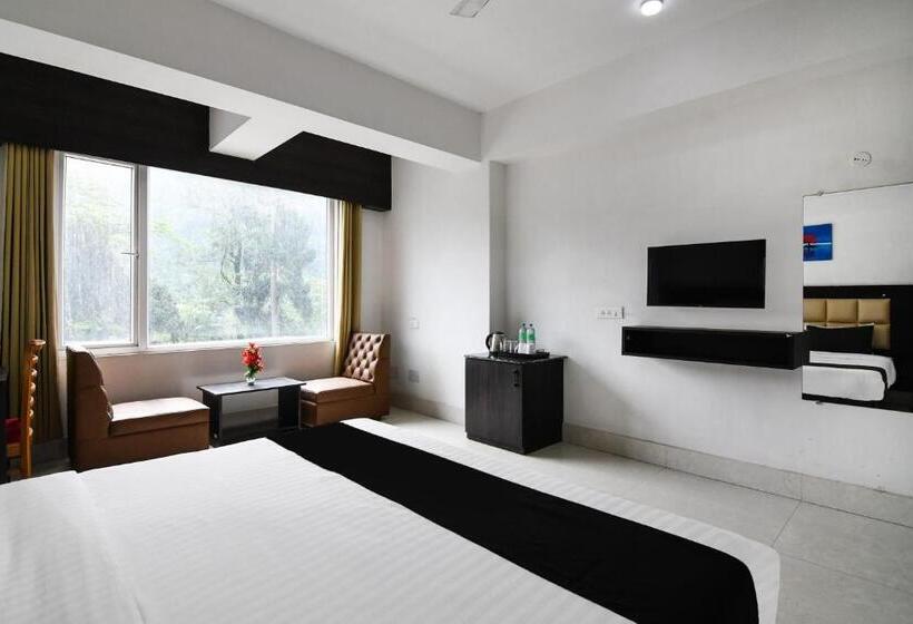 سوییت, Super Townhouse Oak Saramsa Garden