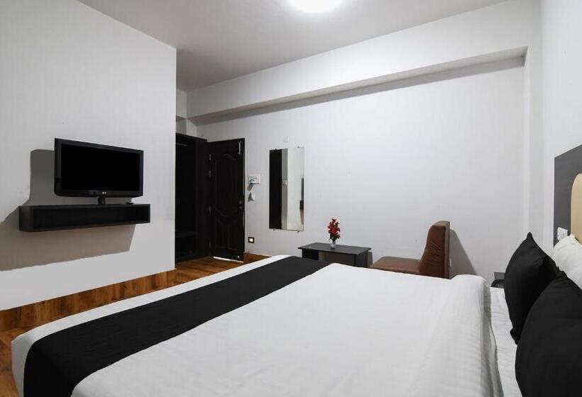 اتاق استاندارد سه نفره, Super Townhouse Oak Saramsa Garden