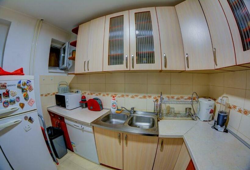 اتاق استاندارد با بالکن, Rooms And Apartments S