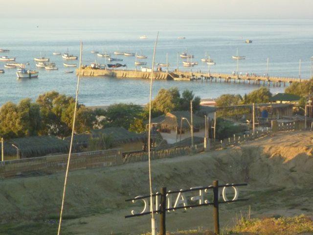 بانگلوی استاندارد, Oceanic Bungalows