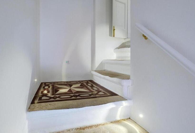 اتاق استاندارد با تخت بزرگ, La Bella Ostuni Suites
