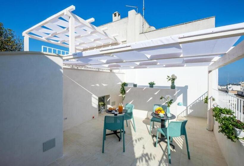 اتاق استاندارد با وان آب گرم, La Bella Ostuni Suites