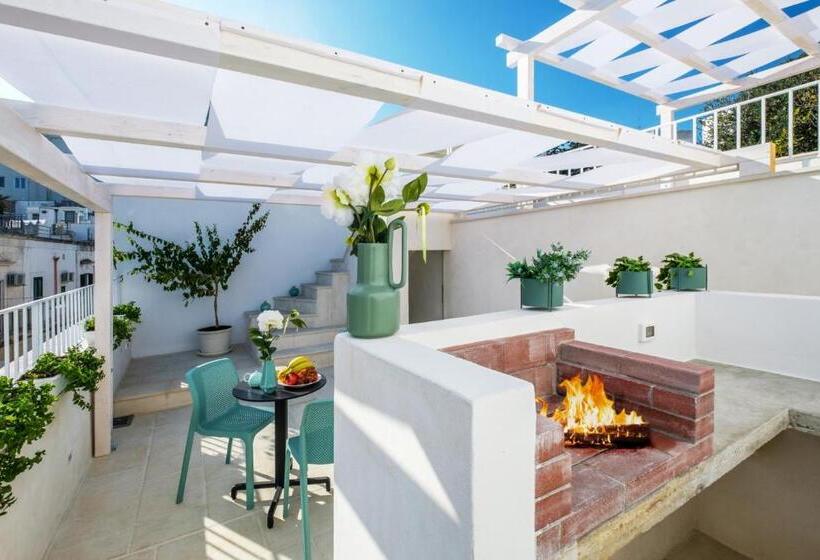 اتاق استاندارد با وان آب گرم, La Bella Ostuni Suites