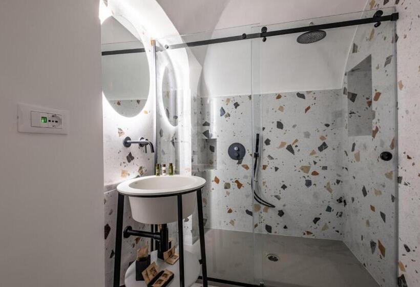 اتاق استاندارد با تخت بزرگ, La Bella Ostuni Suites