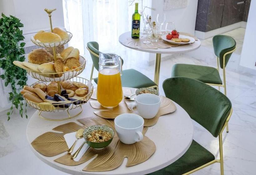 اتاق استاندارد با وان آب گرم, La Bella Ostuni Suites