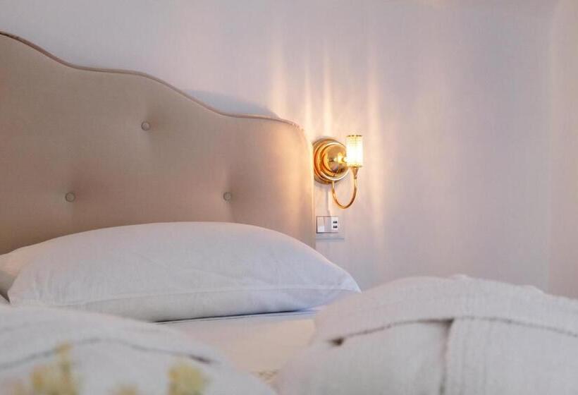 اتاق استاندارد با وان آب گرم, La Bella Ostuni Suites