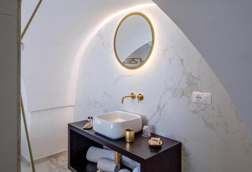 اتاق استاندارد با وان آب گرم, La Bella Ostuni Suites