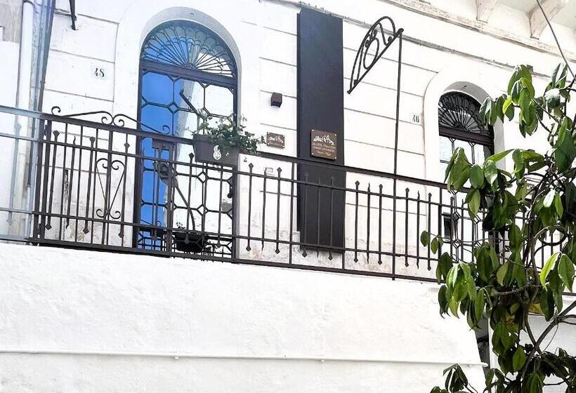 اتاق لوکس چهار تخته, La Bella Ostuni Suites