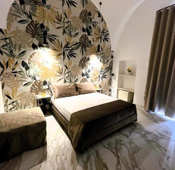 اتاق لوکس سه تخته, La Bella Ostuni Suites