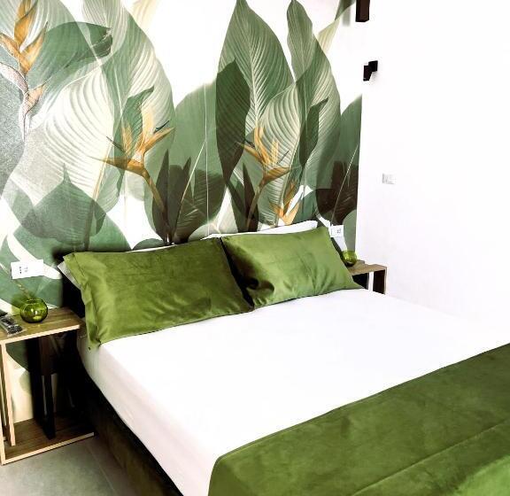 اتاق لوکس چهار تخته, La Bella Ostuni Suites