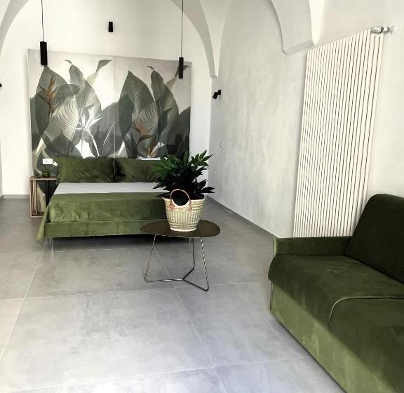 اتاق لوکس چهار تخته, La Bella Ostuni Suites