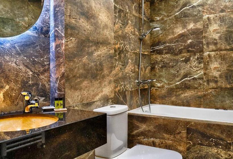 آپارتمان لوکس 2 خوابه, Tsarevets Design And Spa
