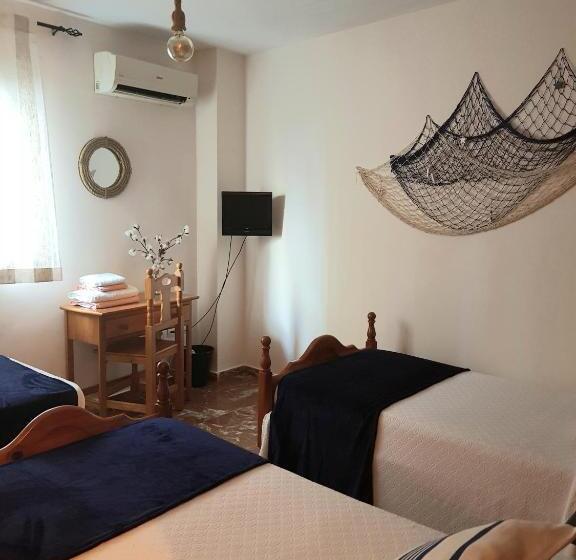 اتاق استاندارد سه نفره, Pension La Vega
