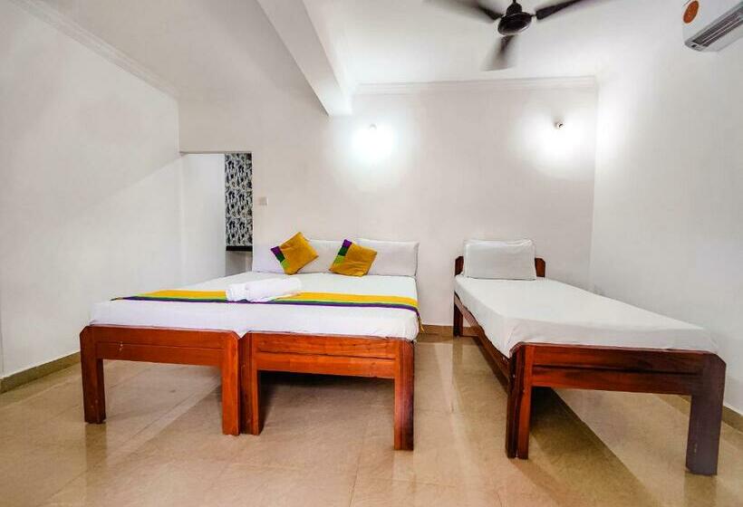 Quarto Familiar, Oakwood Baga
