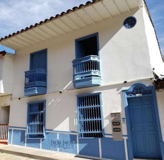 سوییت جونیور, Azulado Jericó