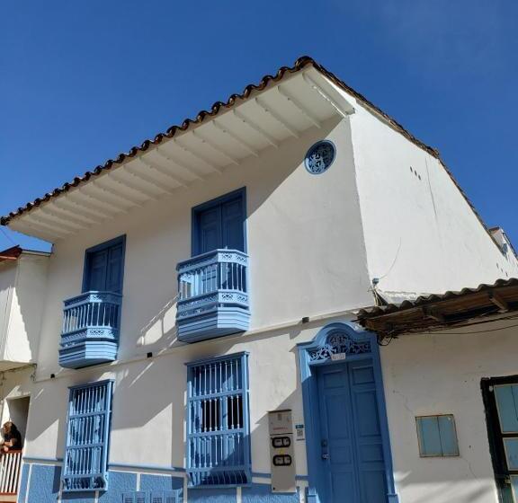 سوییت جونیور, Azulado Jericó