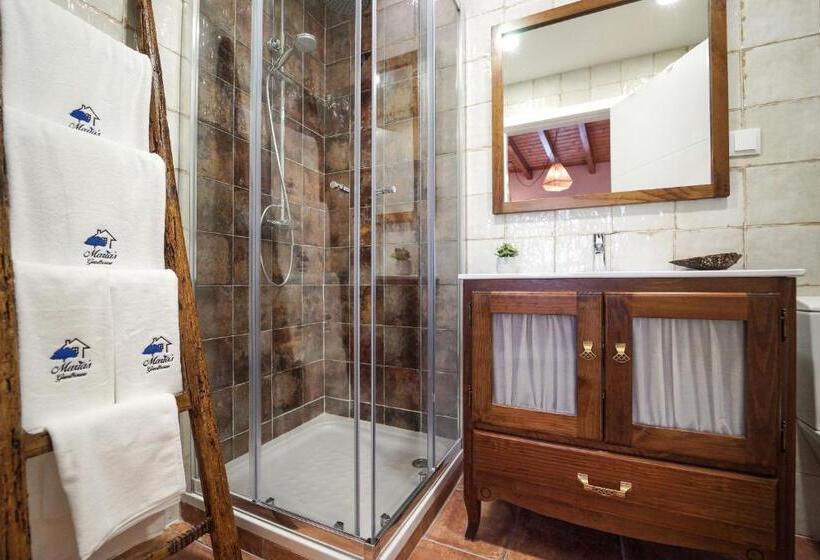 اتاق استاندارد, Maria`s Guesthouse