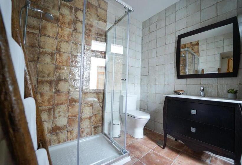 اتاق استاندارد, Maria`s Guesthouse