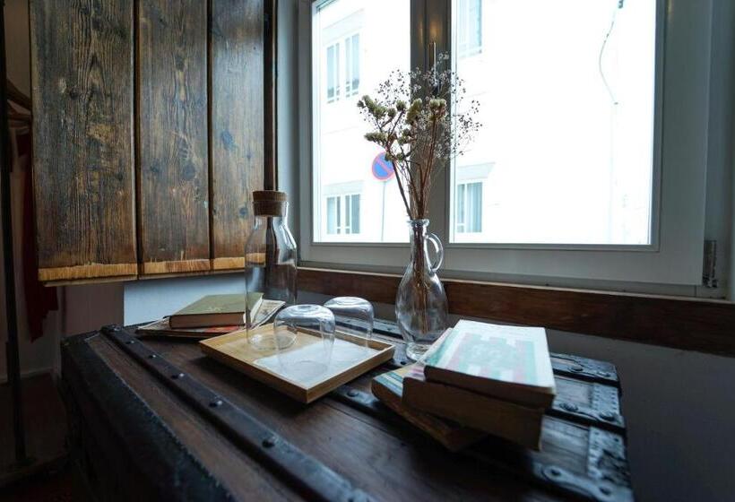 اتاق استاندارد, Maria`s Guesthouse