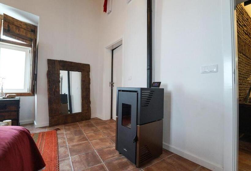 اتاق استاندارد, Maria`s Guesthouse