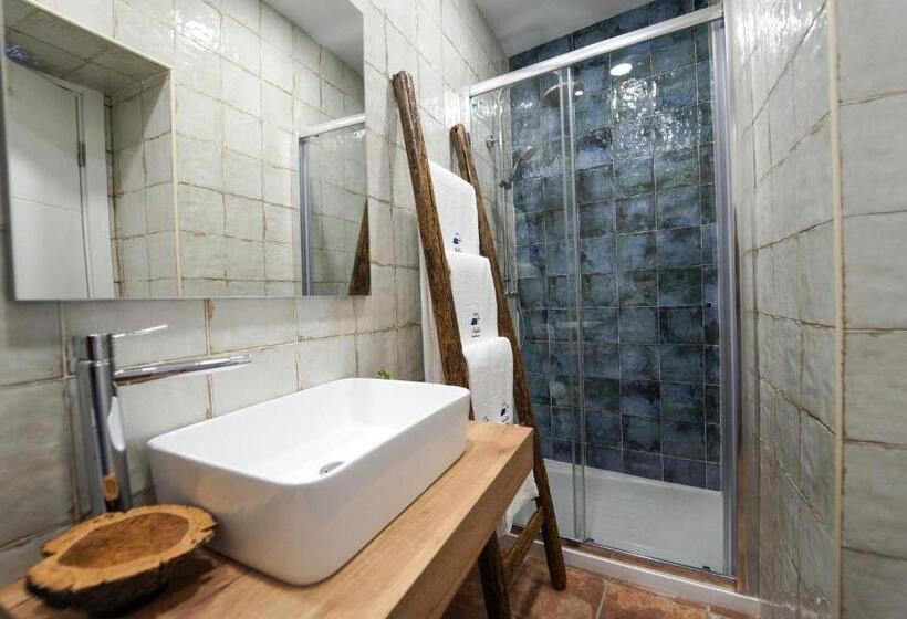 اتاق استاندارد, Maria`s Guesthouse