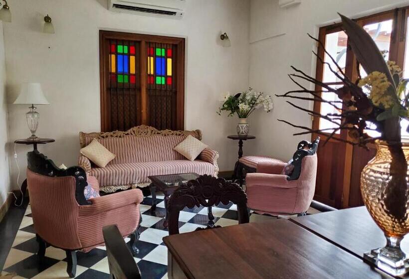 اتاق استاندارد, Kariappa House