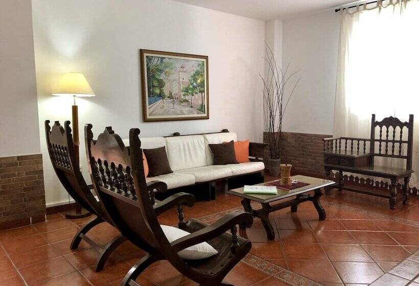 آپارتمان سوپریور 3 خوابه, Apartamentos Los Verodes