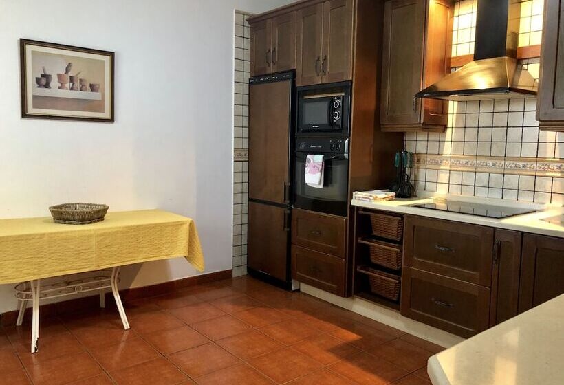 آپارتمان سوپریور 3 خوابه, Apartamentos Los Verodes