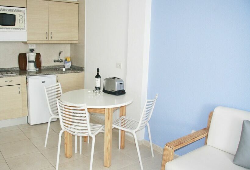 プールビューの１ベッドルームプレミアムアパートメント, Aparthotel Playa del Sol - Adults Only