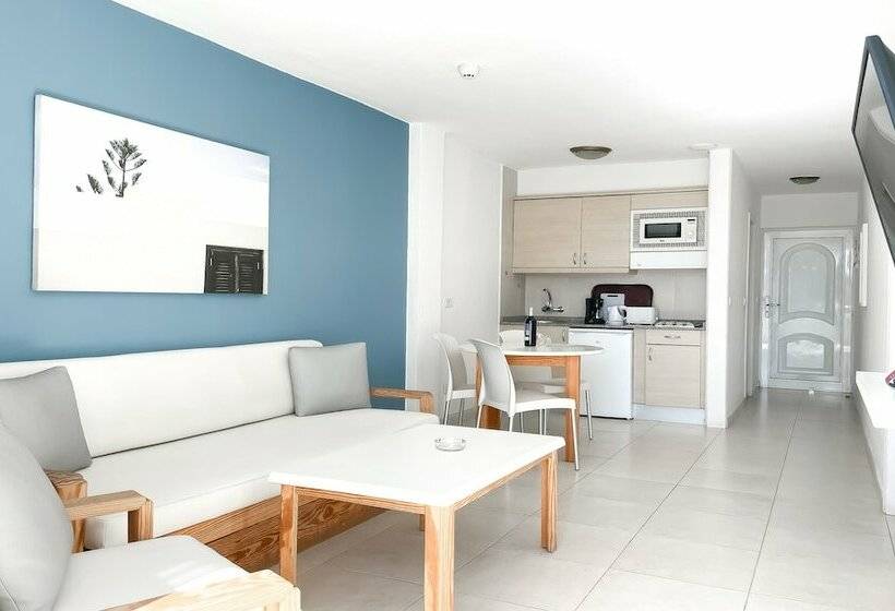 プールビューの１ベッドルームプレミアムアパートメント, Aparthotel Playa del Sol - Adults Only