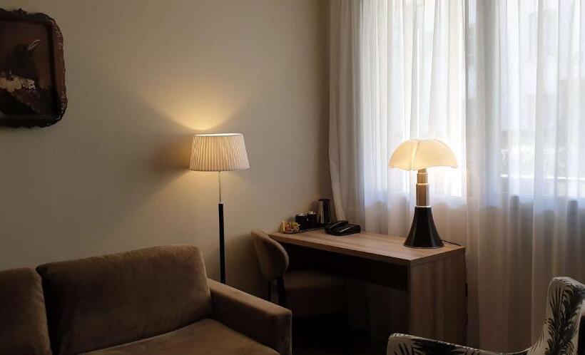 سوییت جونیور, Best Western Crequi Lyon Part Dieu