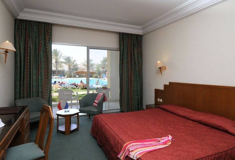 اتاق استاندارد یک نفره, Marina Palace