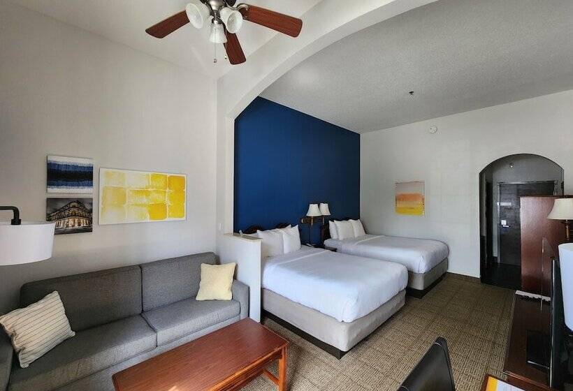 Люкс, Comfort Suites New Orleans East