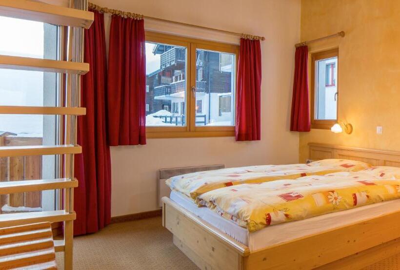 Семейный Номер, Familienhotel Garni Sporting