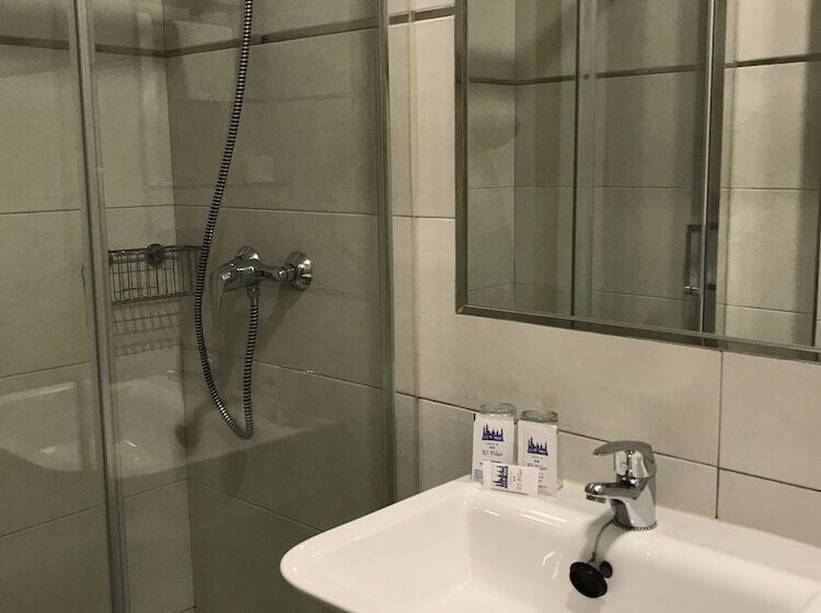 اتاق استاندارد, Hostal El Pilar