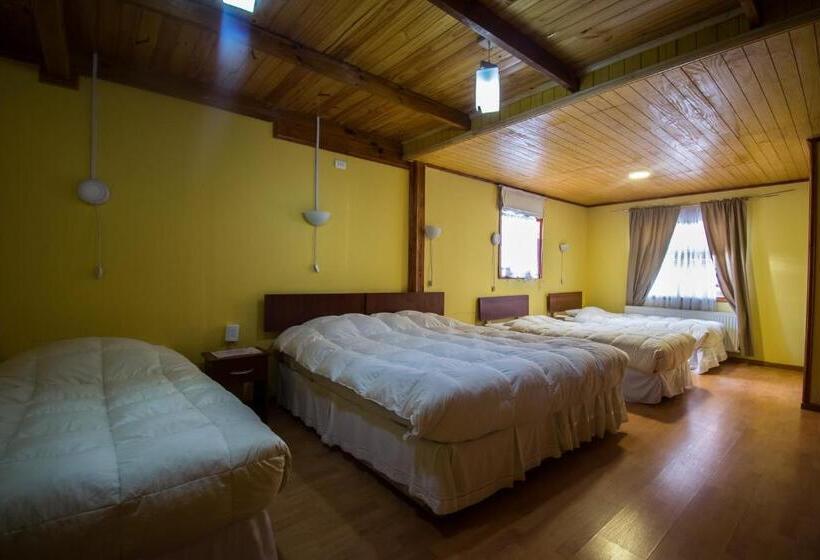 家庭间, Hostal Alcázar