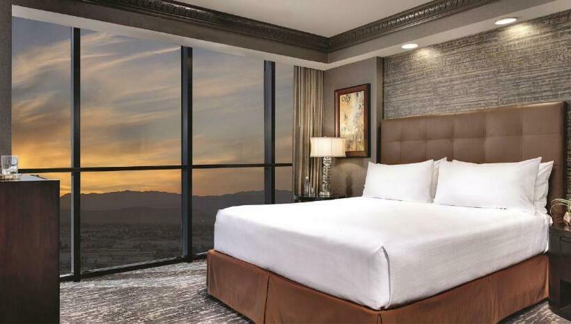 Suite, Luxor Hotel And Casino