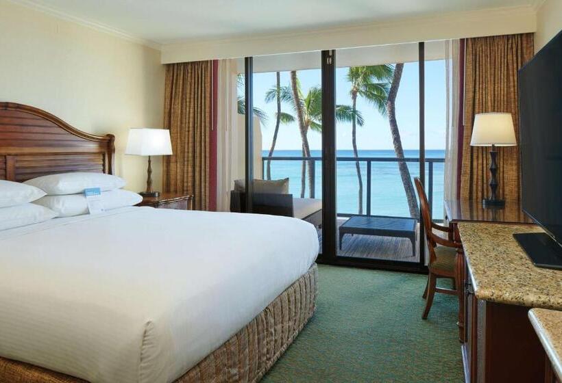 带大床的俱乐部房间, Outrigger Waikiki Beach Resort