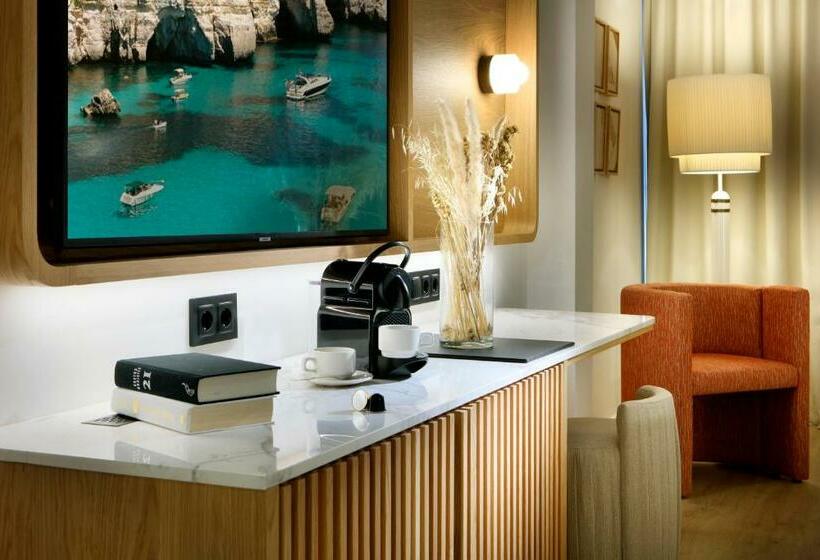 جناح جونيور, Grand Palladium Select Palace Ibiza