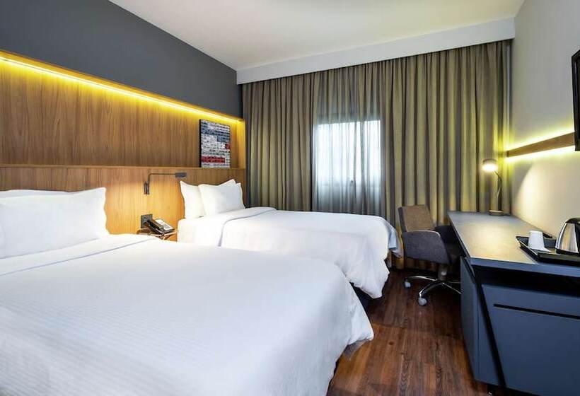 اتاق استاندارد برای معلولان, Hampton By Hilton Guarulhos Airport