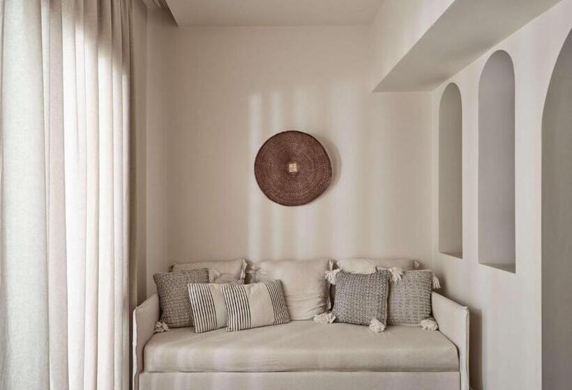 Полулюкс с Бассейном, Elounda Palm Hotel & Suites